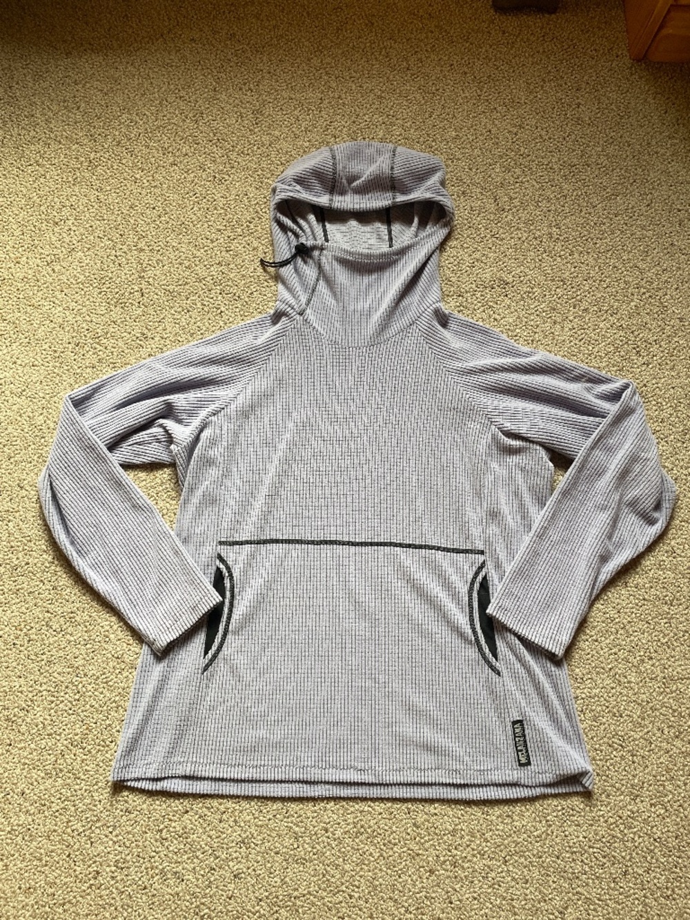 Melanzana V2 Hoodie. Women’s XL, EUC